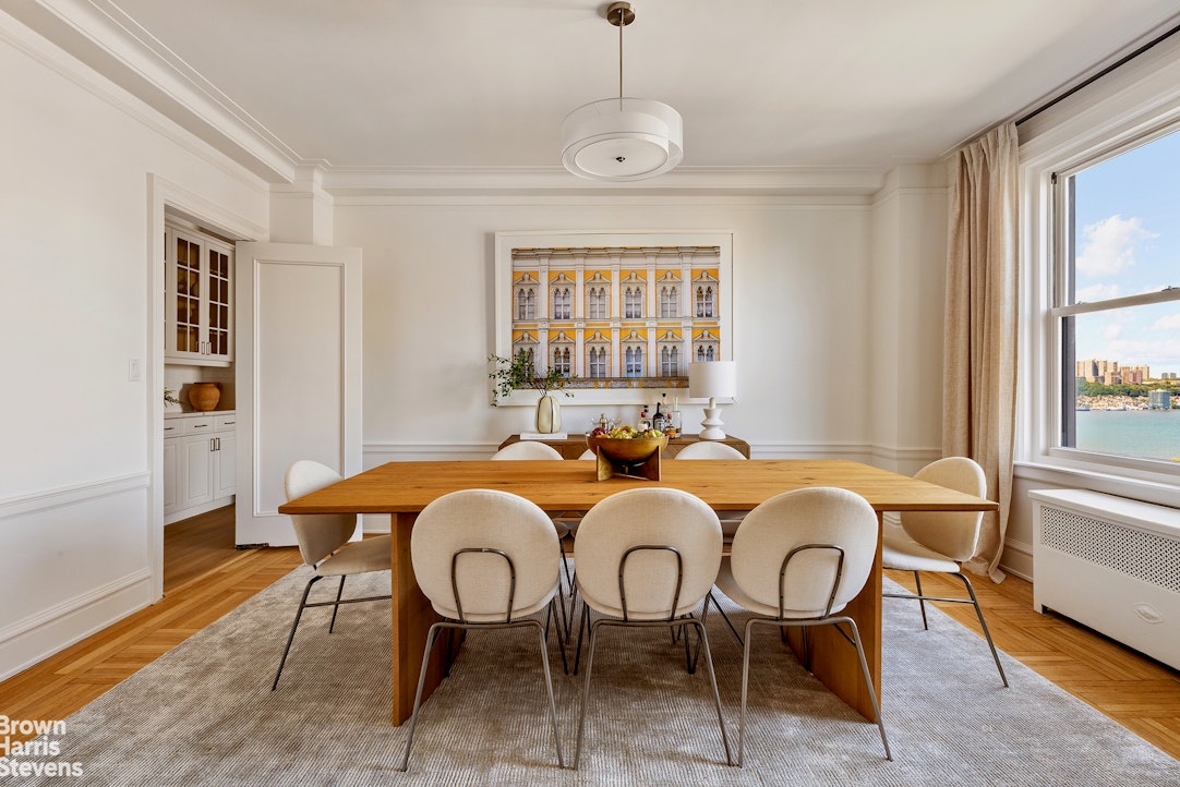 315 West 106th Street, Unit 11C Manhattan, NY 10025 - Photo 5 of 34