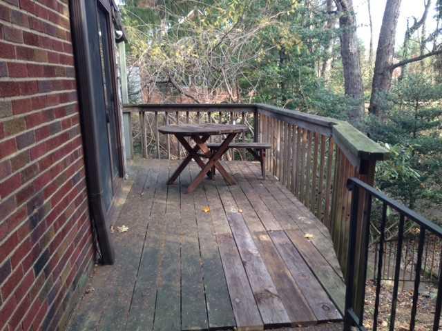 116 Siebert Road Pittsburgh, PA 15237 - Photo 15 of 20 Patio/Deck.