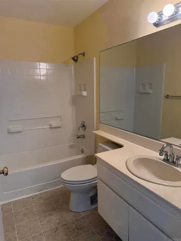 $3,900 | 6815 Zinnia Court, Carlsbad, CA 92011