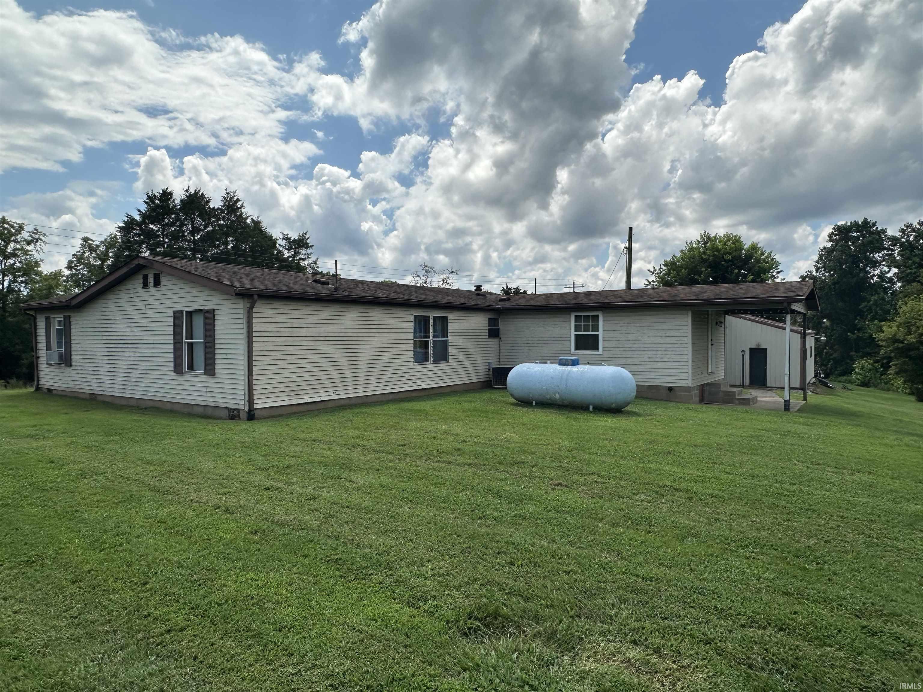 1419 Starr Lane Bedford, IN 47421 - Photo 5 of 28