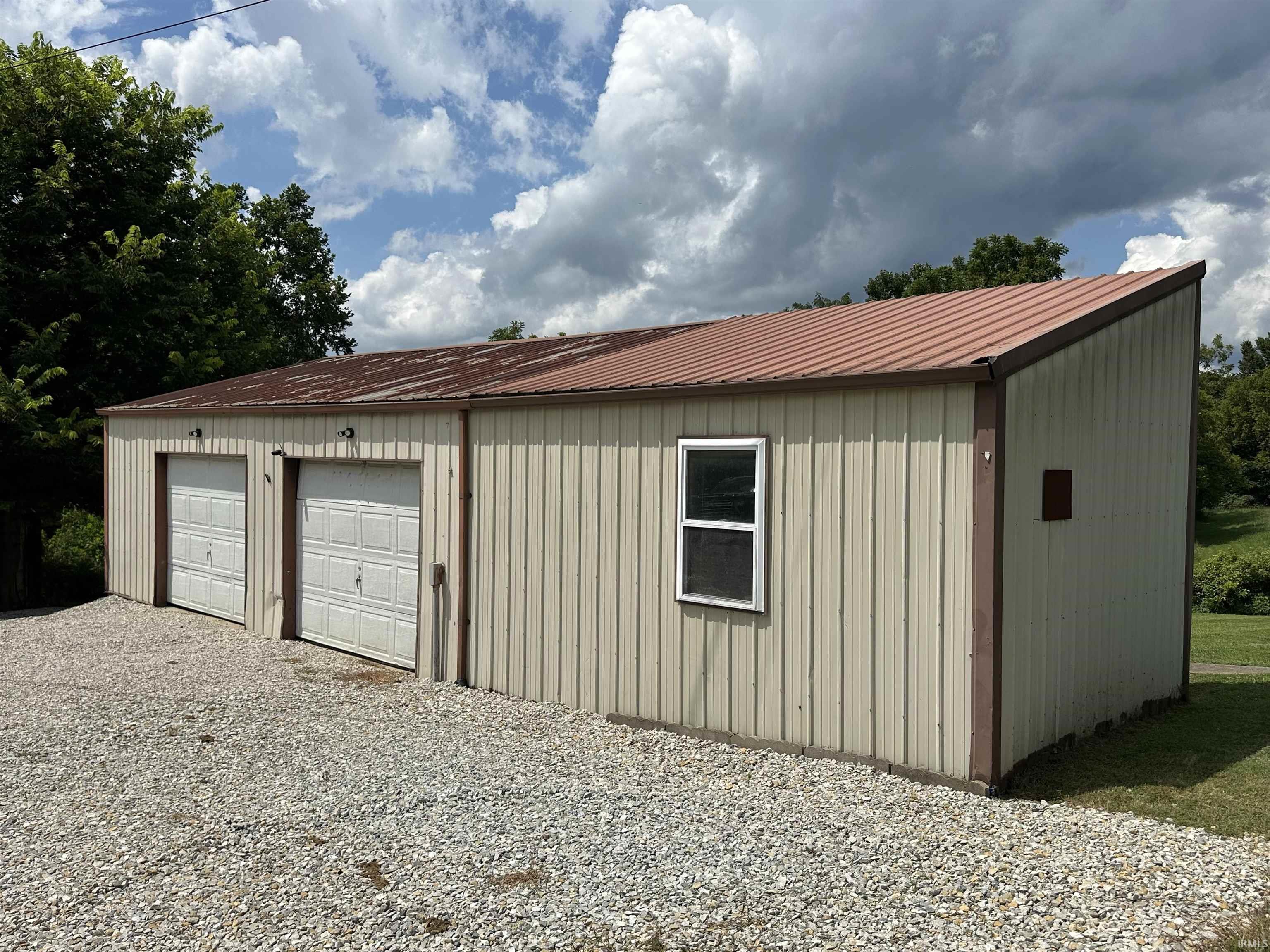 1419 Starr Lane Bedford, IN 47421 - Photo 10 of 28