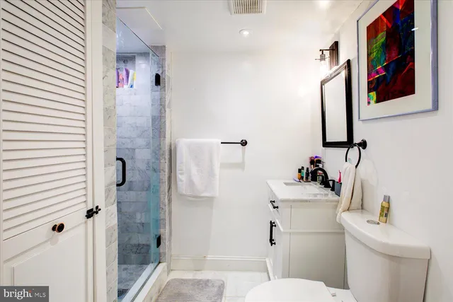 $1,750,000 | 1118 F Street Northeast, Washington, DC 20002