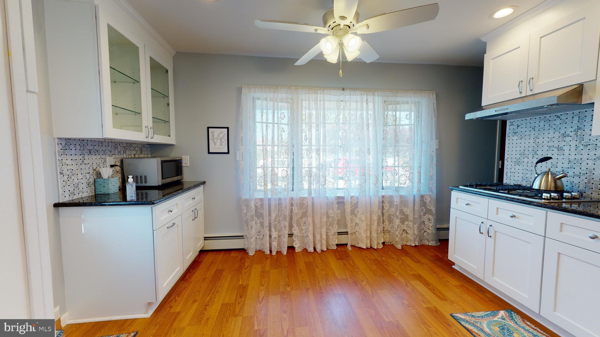 2821 Norcom Road Philadelphia, PA 19154 - Photo 2 of 4 Gallery Image 2