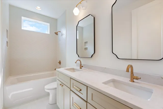 $999,999 | 599 American Road, Nashville, TN 37209