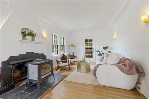 $270,000 | 6656 The Paseo, Kansas City, MO 64132