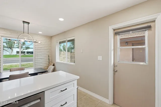 $2,295 | 2015 East Southern Avenue, Unit 8, Tempe, AZ 85282