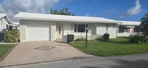 $2,600 | 1605 Southwest 14th Avenue, Boynton Beach, FL 33426
