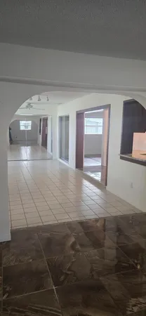 $2,600 | 1605 Southwest 14th Avenue, Boynton Beach, FL 33426