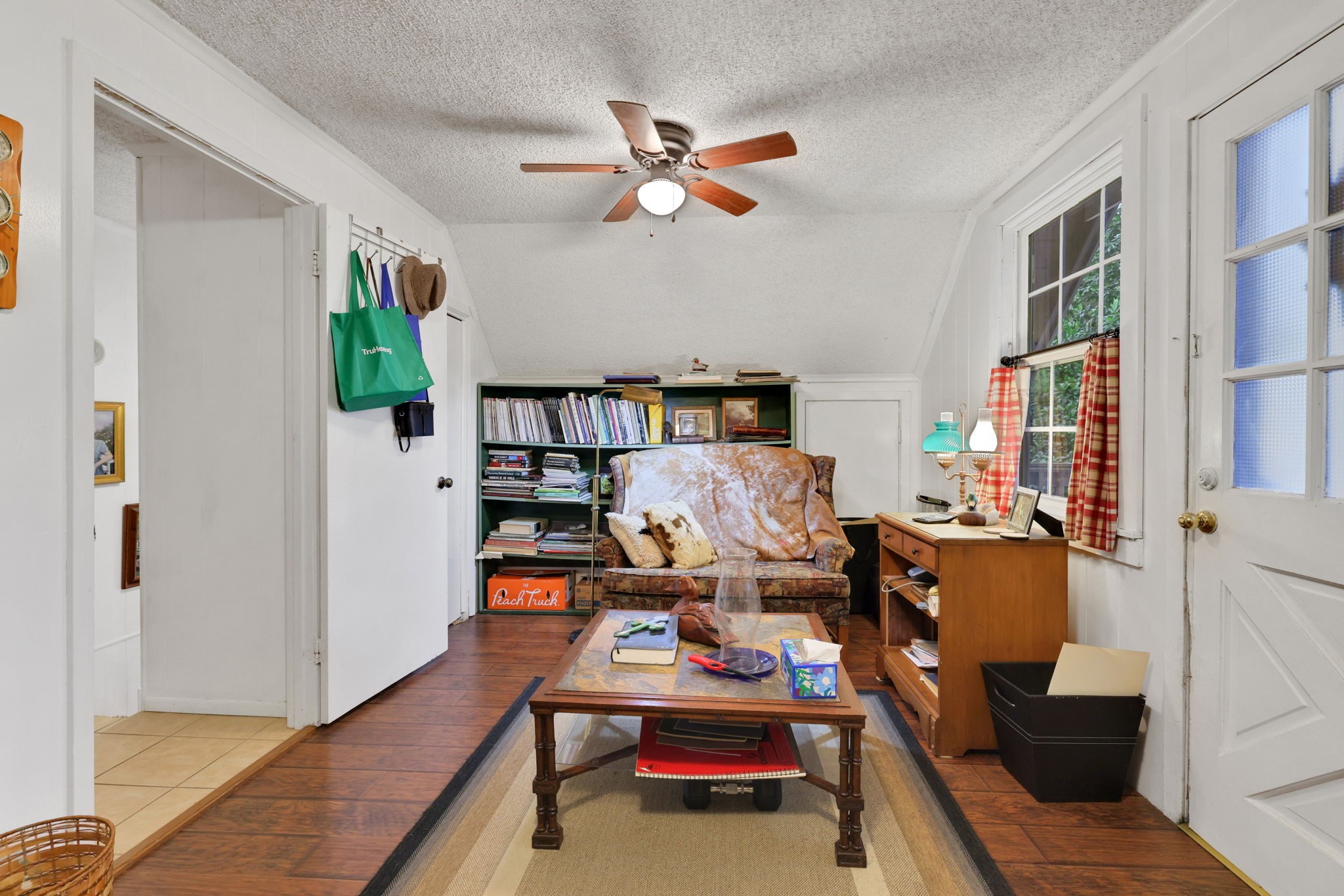 300 Timber Lane Coldspring, TX 77331 - Photo 25 of 43 a living room with furniture and a window