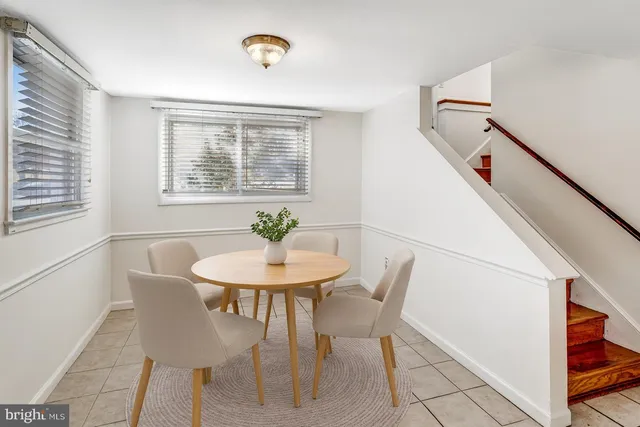 $450,000 | 1916 Willow Lane, Woodbridge, VA 22191