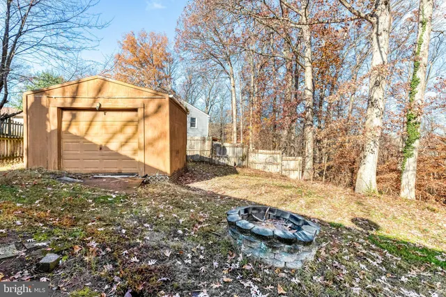 $450,000 | 1916 Willow Lane, Woodbridge, VA 22191