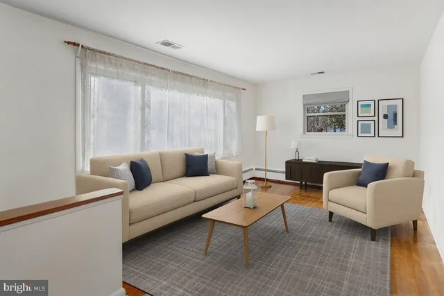 $450,000 | 1916 Willow Lane, Woodbridge, VA 22191