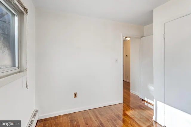 $450,000 | 1916 Willow Lane, Woodbridge, VA 22191