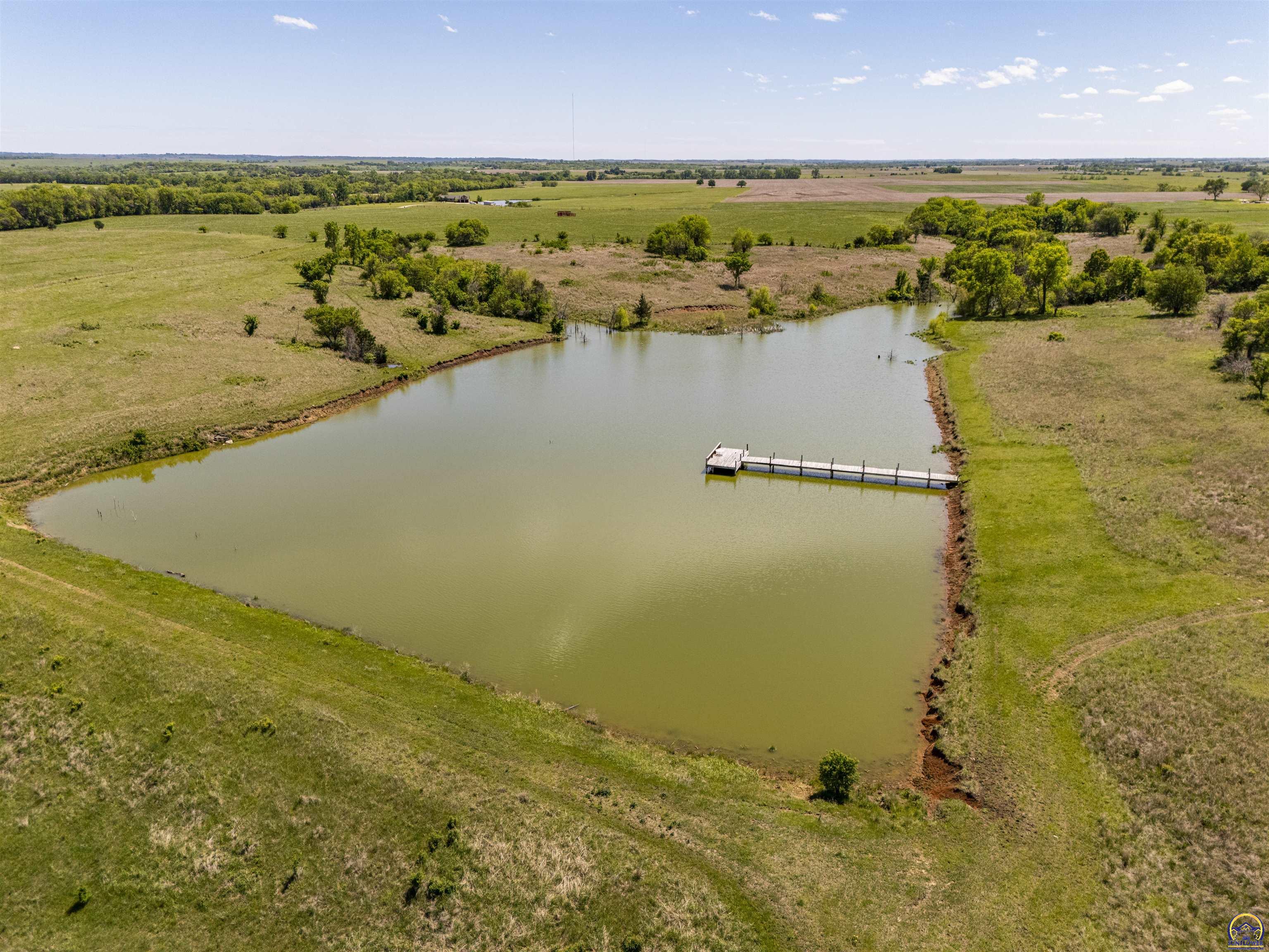 2026 Northwest Douglas Road Topeka, KS 66615 - Photo 28 of 94