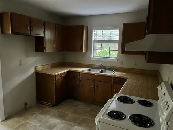 $1,295 | 3369 Trafalgar Square, Unit A, Tallahassee, FL 32301