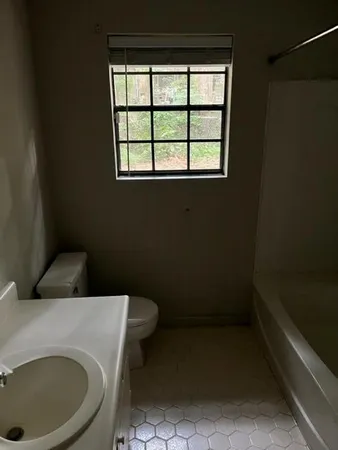 $1,295 | 3369 Trafalgar Square, Unit A, Tallahassee, FL 32301