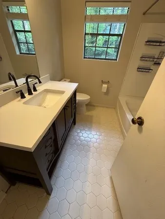 $1,295 | 3369 Trafalgar Square, Unit A, Tallahassee, FL 32301