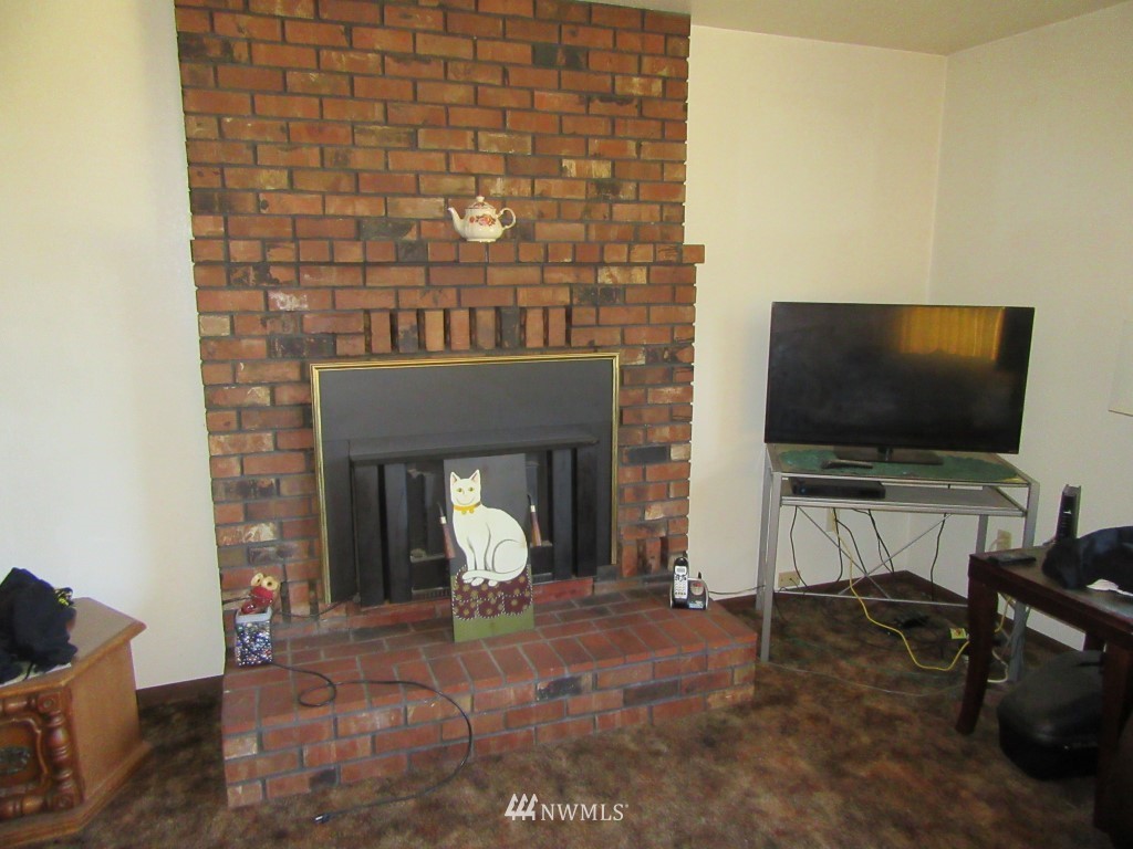 3504 Russell Road Centralia, WA 98531 - Photo 8 of 14 Gallery Image 8
