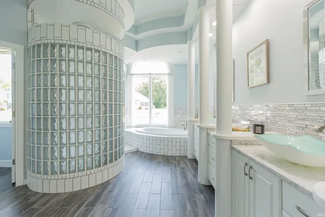 $649,900 | 3607 Oak Ridge Drive, Elkhart, IN 46517