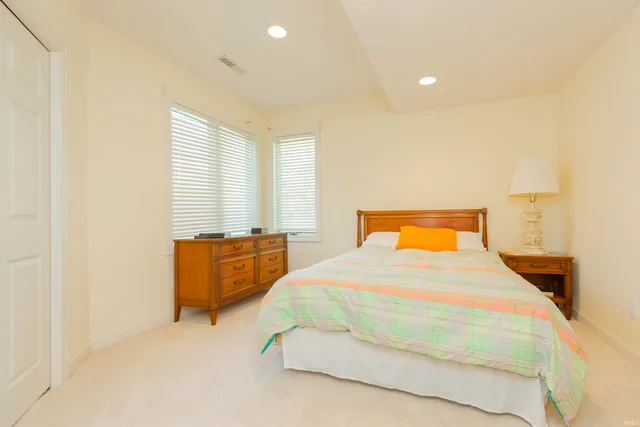 $649,900 | 3607 Oak Ridge Drive, Elkhart, IN 46517