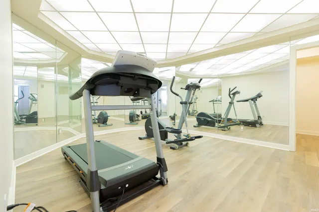 $649,900 | 3607 Oak Ridge Drive, Elkhart, IN 46517