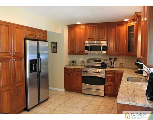 390 Halsey Road North Brunswick, NJ 08902 - Photo 6 of 16 Gallery Image 6