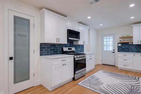 $459,500 | 1922 Elmwood Boulevard, Dallas, TX 75224