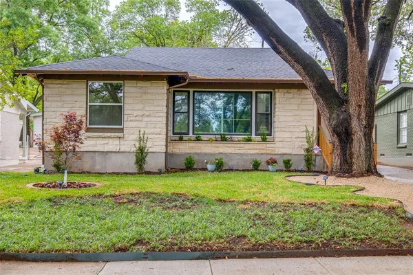 $459,500 | 1922 Elmwood Boulevard, Dallas, TX 75224