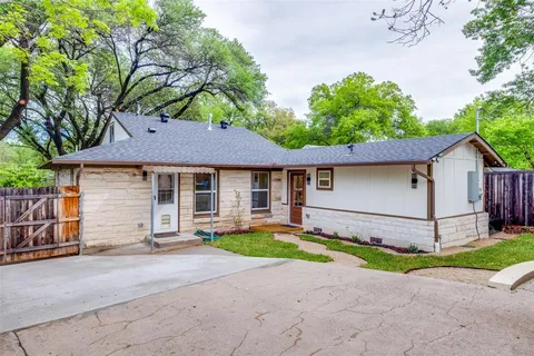 $459,500 | 1922 Elmwood Boulevard, Dallas, TX 75224