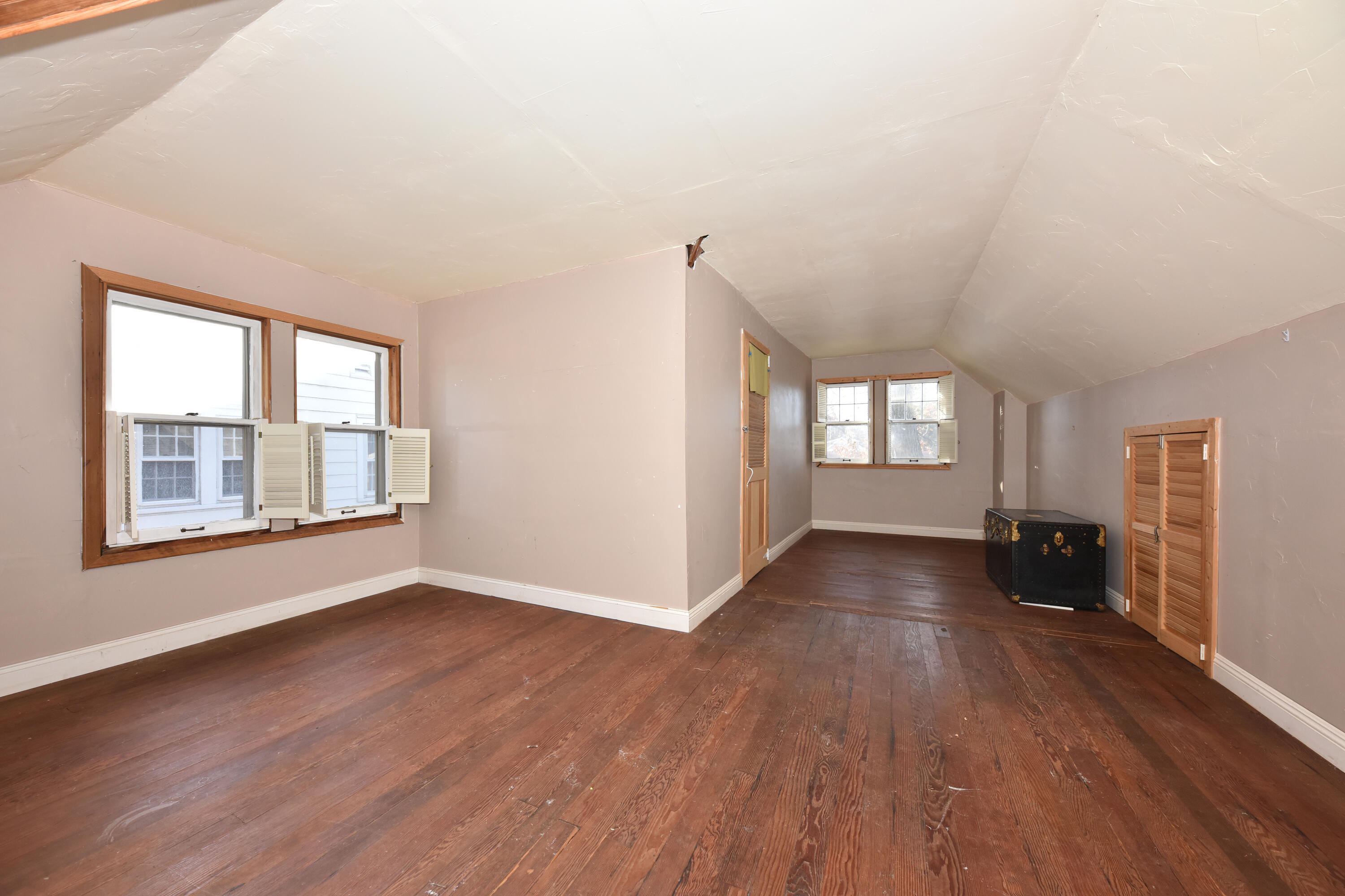 5730 North 35th Street Milwaukee, WI 53209 - Photo 20 of 32 HUGE upstairs!