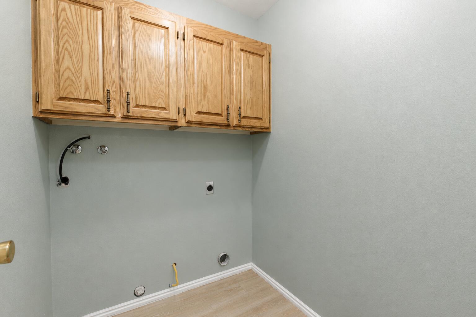 55 West 400th Street South, Unit 15 St. George, UT 84770 - Photo 15 of 16 Sun town laundry room