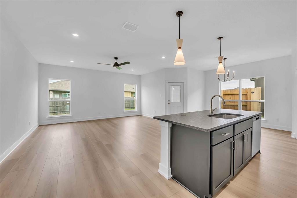 2800 Teasdale Road Lorena, TX 76655 - Photo 4 of 16