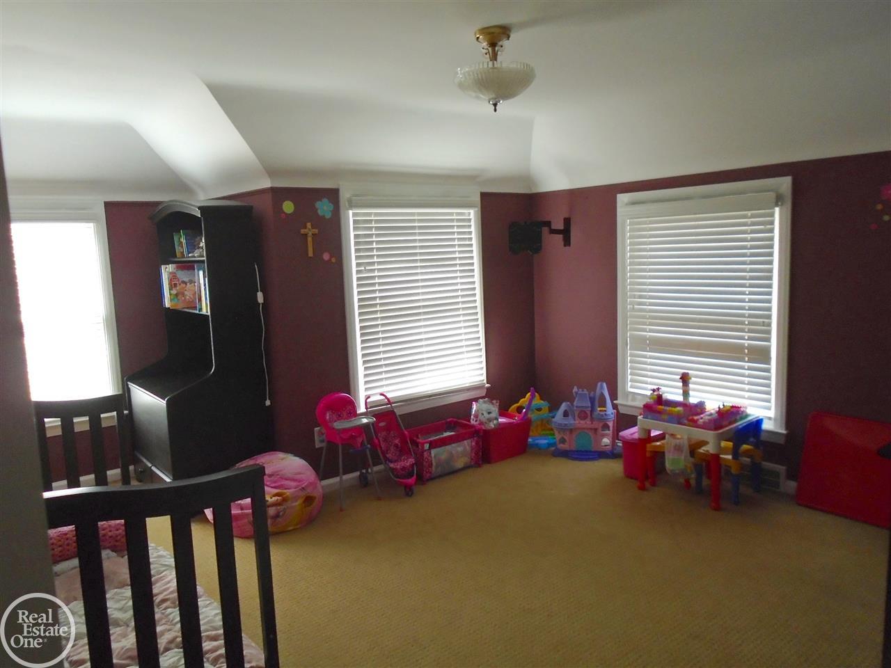 416 Maison Road Grosse Pointe, MI 48236 - Photo 11 of 14 Bedroom # 2