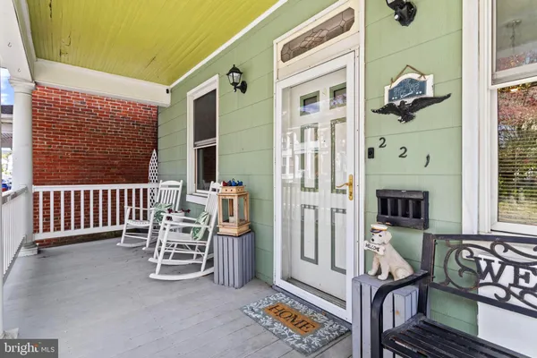 $349,000 | 221 Main Street, New Windsor, MD 21776