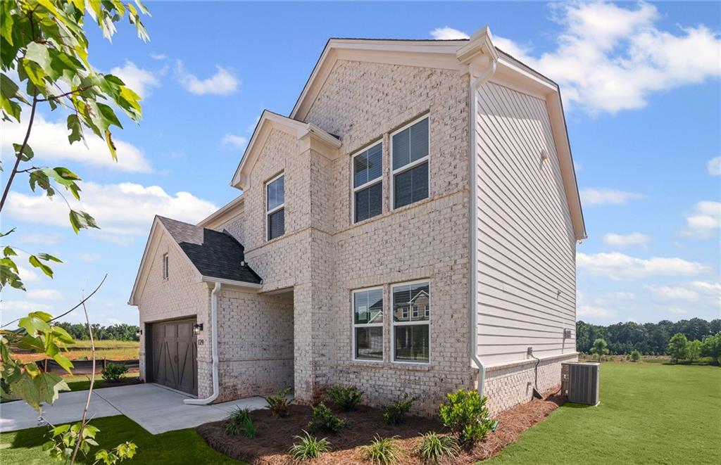 130 Kenney Way Locust Grove, GA 30248 - Photo 5 of 40