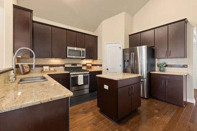 $425,000 | 120 Briar Park Drive, Georgetown, TX 78626