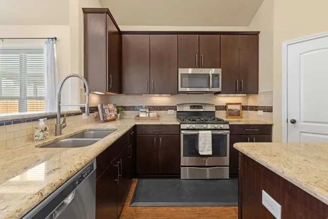 $425,000 | 120 Briar Park Drive, Georgetown, TX 78626