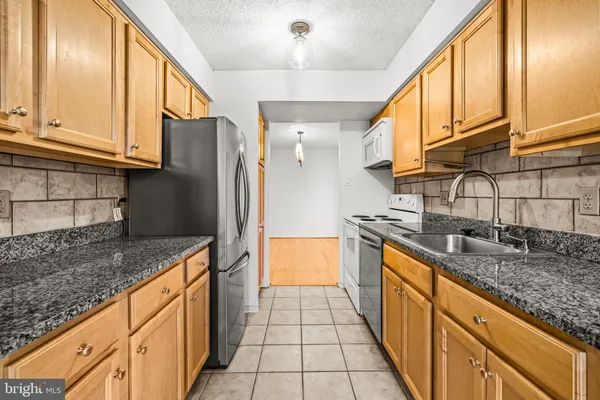 $310,000 | 4500 South Four Mile Run Drive, Unit 910, Arlington, VA 22204