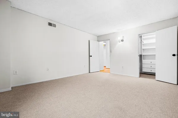 $310,000 | 4500 South Four Mile Run Drive, Unit 910, Arlington, VA 22204