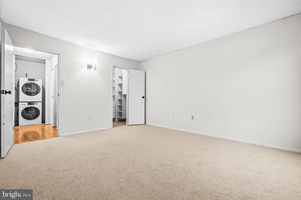 $310,000 | 4500 South Four Mile Run Drive, Unit 910, Arlington, VA 22204