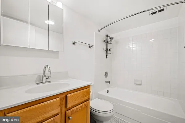 $310,000 | 4500 South Four Mile Run Drive, Unit 910, Arlington, VA 22204