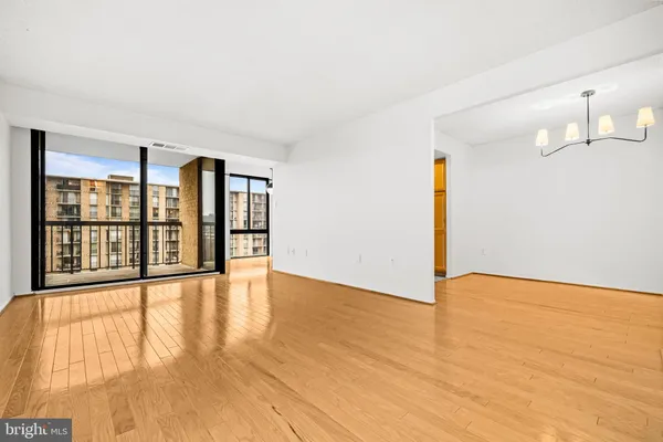 $310,000 | 4500 South Four Mile Run Drive, Unit 910, Arlington, VA 22204