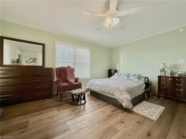 $476,500 | 711 East Sunrise Avenue, Thomasville, NC 27360