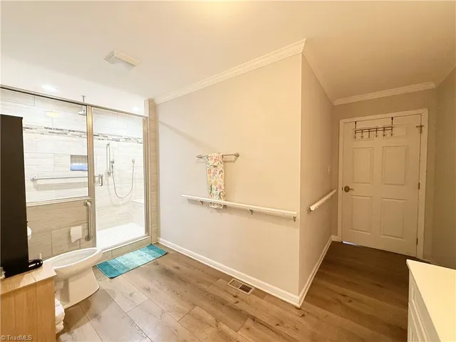 $476,500 | 711 East Sunrise Avenue, Thomasville, NC 27360