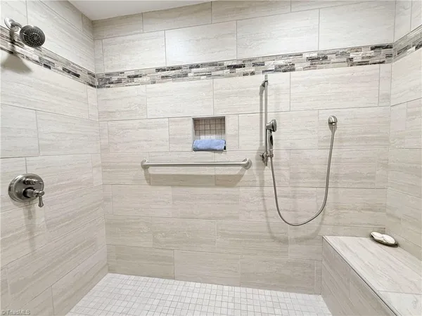 $424,900 | 711 East Sunrise Avenue, Thomasville, NC 27360