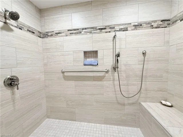 $476,500 | 711 East Sunrise Avenue, Thomasville, NC 27360