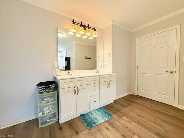 $476,500 | 711 East Sunrise Avenue, Thomasville, NC 27360