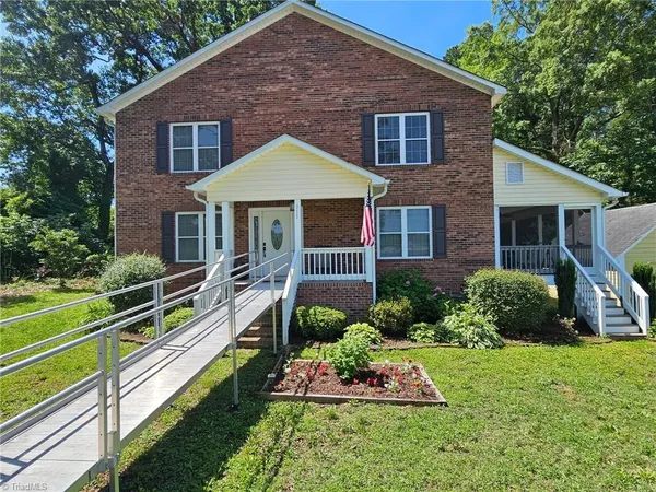 $424,900 | 711 East Sunrise Avenue, Thomasville, NC 27360