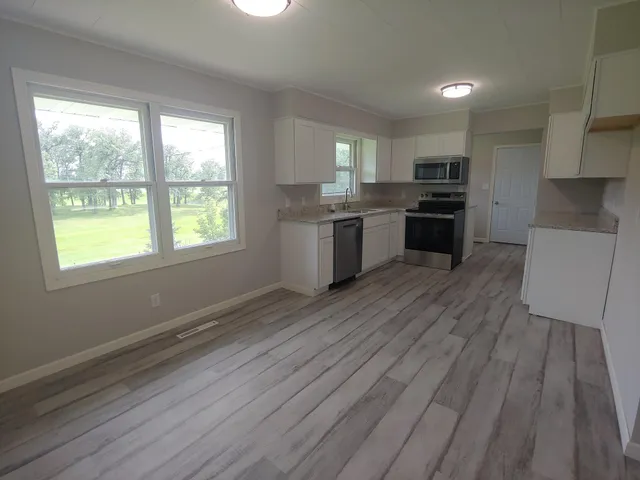 $179,000 | 100 2nd Street Northeast, Hallock, MN 56728