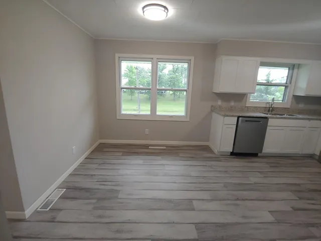 $179,000 | 100 2nd Street Northeast, Hallock, MN 56728